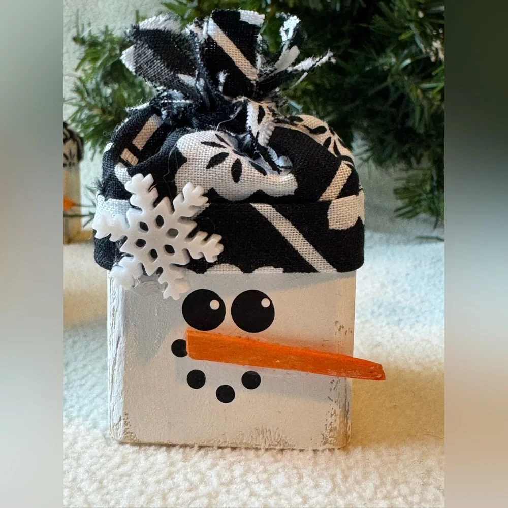 Holiday Winter Snowman Decorative Blocks Set of 5 Christmas Ornaments Gifts